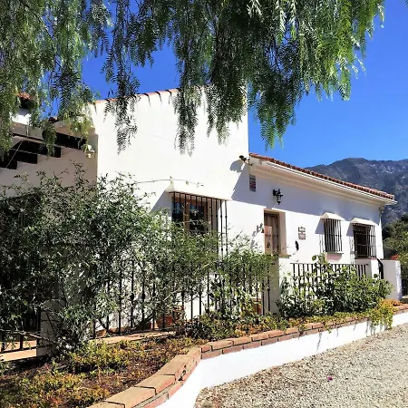 Azar Villa
